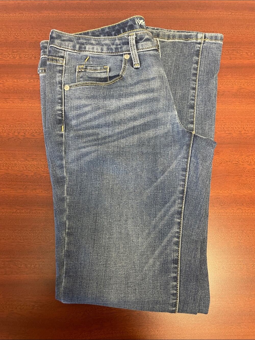 Mossimo-Women’s Midrise Blue Denim Jeans